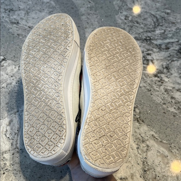 Gigi Hadid White Sneakers with Red Laces and Patches - Picture 8 of 9